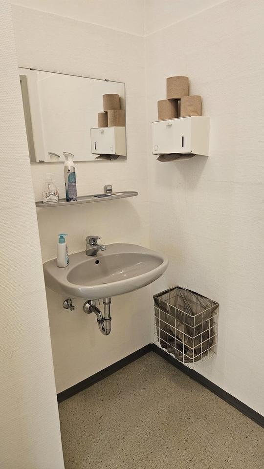 Praxis/Geschäftsräume im Erdgeschoss – Bild 10