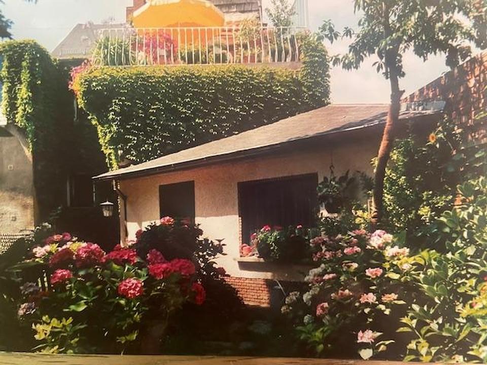 Gepflegtes Stadthaus mit Garten und Terrasse – Bild 3