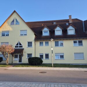 Moderne 2,5-Zimmer-Wohnung mit Balkon, TG-Stellplatz und bester Lage