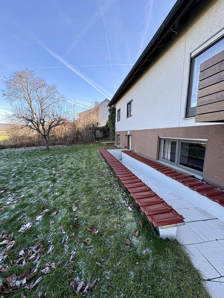 3-Zimmer-Souterrainwohnung mit Küche in Ermreus