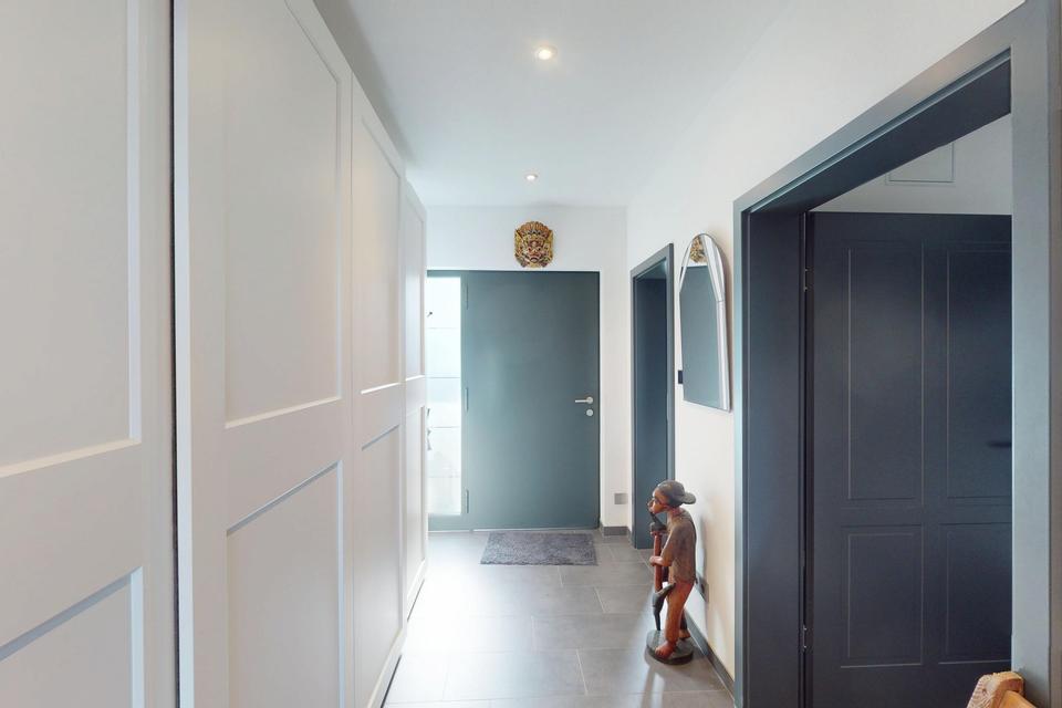 Barrierearmer Bungalow mit 7 Zimmern, KNX-System, Pool und hochwertigster Ausstattung – Bild 4