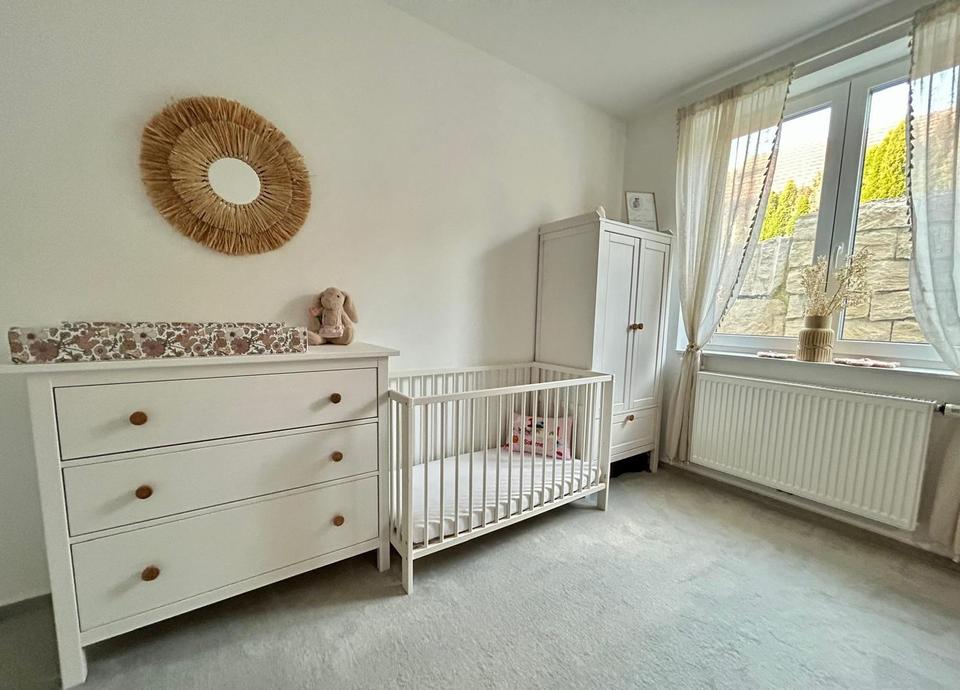 Offene und großzügige 3,5-Zimmer-Wohnung mit Garten & Kamin – Bild 20