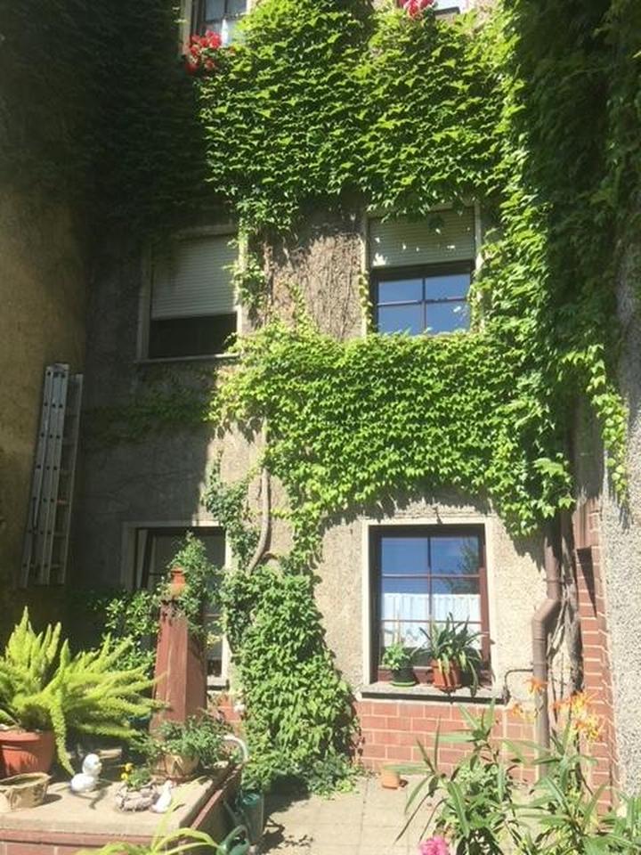 Gepflegtes Stadthaus mit Garten und Terrasse – Bild 37