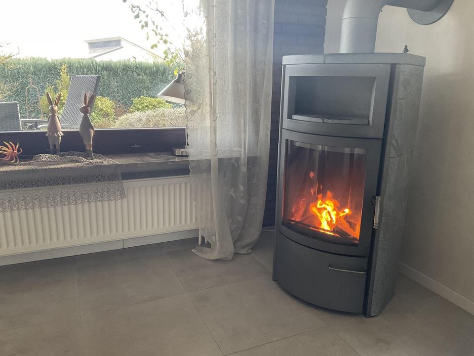 Top gepflegtes, freistehendes Ein- bis Zweifamilienhaus – Bild 8