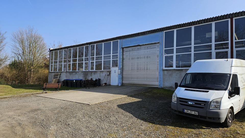 Firmenhalle / Industriehalle mit Bürotrakt – Bild 18