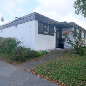 Provisionsfrei: Exklusives Atrium-Bungalow-Reihenhaus in Ottobrunn – Ihr uneinsehbarer Wohntraum