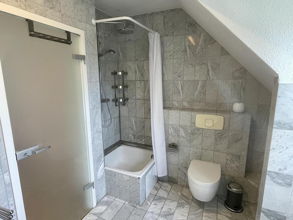 Maisonette-Wohnung mit Sonnenterrasse und Stellplatz in Köln-Rodenkirchen – Bild 12