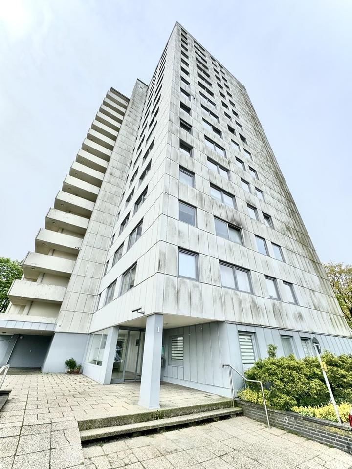 Möblierte 1-Zimmer-Wohnung im 10. Stock mit herrlicher Aussicht – Bild 9