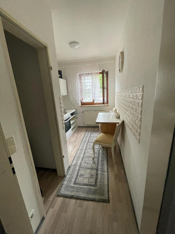 Helle 4-Zimmer Wohnung mit Garten – Bild 4