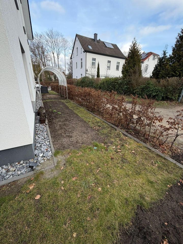 Moderne 3-Zimmer-Neubauwohnung mit Garten im Erdgeschoss – Bild 40