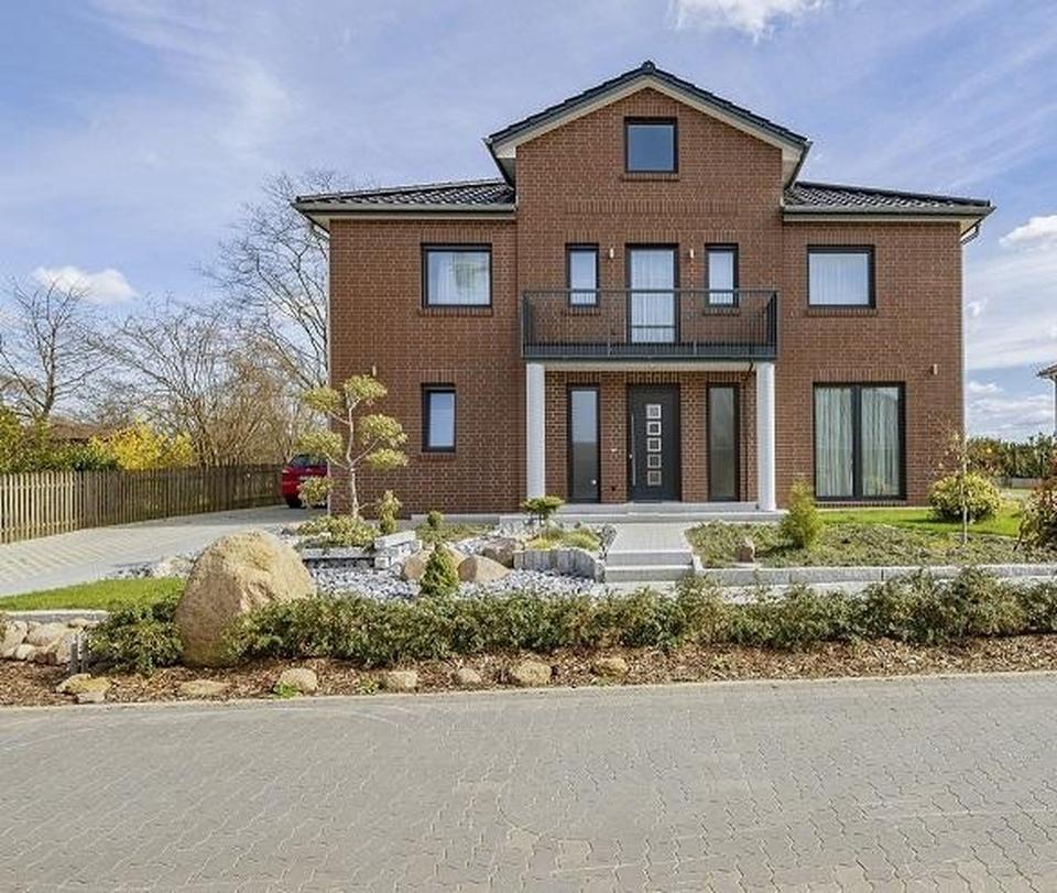 Moderne Villa / als Doppelthaushälfte mit 5 Zim. in Hamburg Nähe