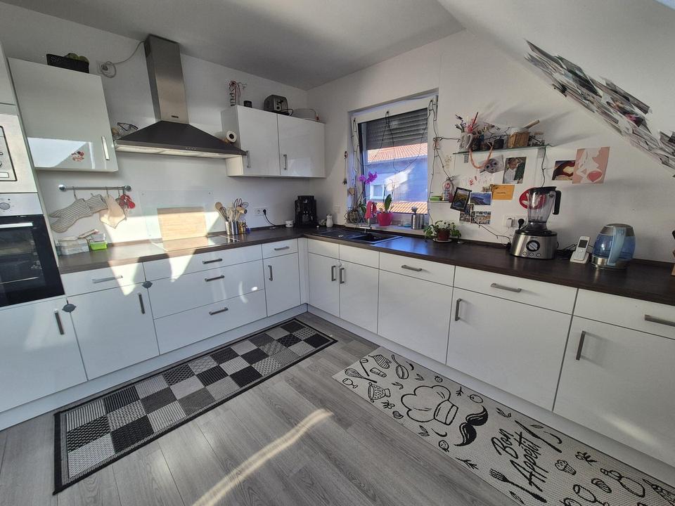 ** 4-Zimmer-Wohnung mit Balkon ** in Höchst ** – Bild 5