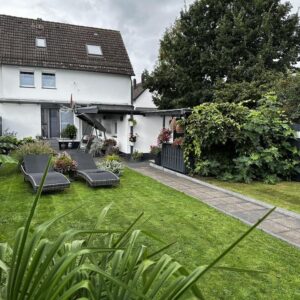 Kernsaniertes Reihenendhaus mit Feldrandlage und tollem Feldblick