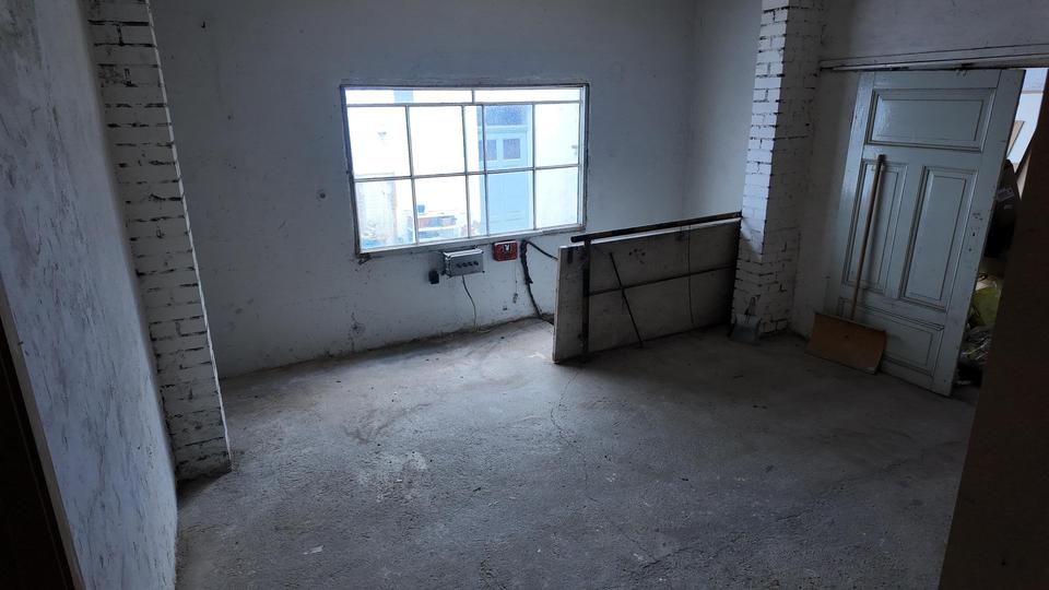 Atelier oder Lager direkt am Gartenfeldplatz mit großer Terrasse – Bild 7