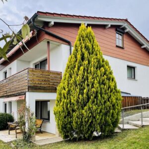 Mehrgenerationenhaus in Toplage Simmozheim – 190 m², Fußbodenheizung, Superdämmung