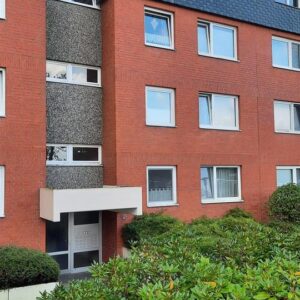 Freundliche 2 Zimmer Wohnung mit Tiefgaragenstellplatz