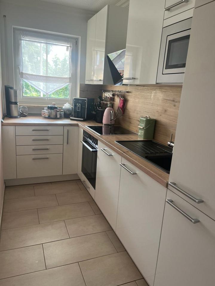 WG geeignete sehr helle 3,5-Zimmer-Wohnung mit Balkon – Bild 2