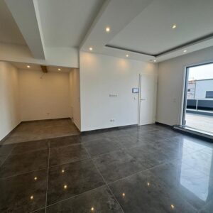 Neubau Pentwohnung schönen Terrasse und 2-Zimmer