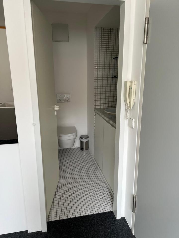 Zentral Wohnen oder Arbeiten – direkt an der Donau! – Bild 18