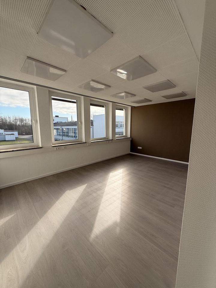 Gewerbliche Büro- / Praxisfläche - 461,5 m² - Mietobjekt – Bild 2