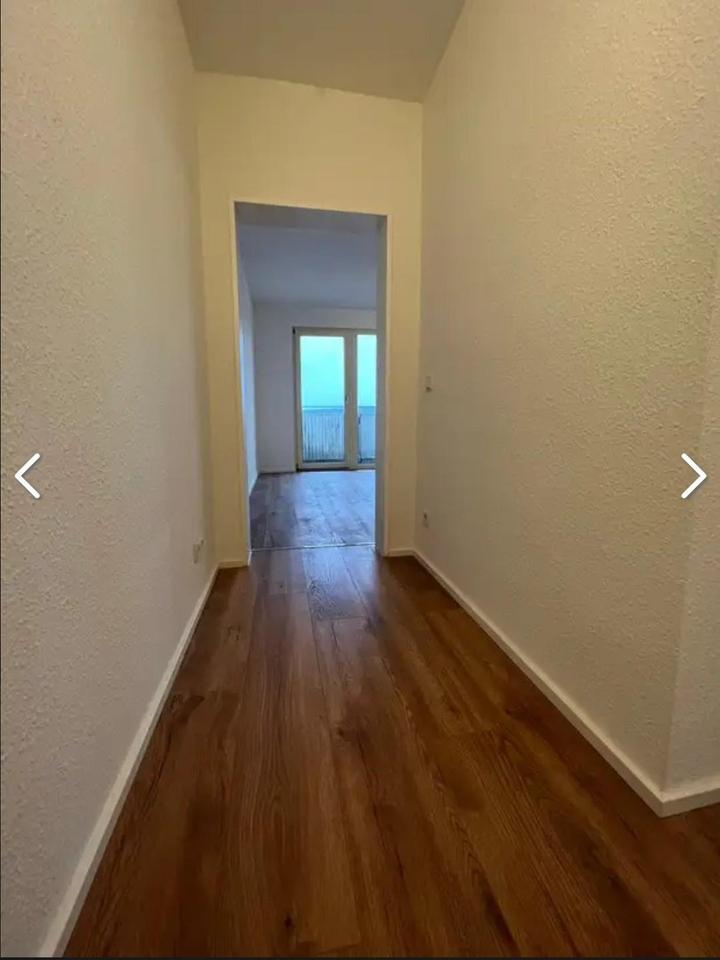 Gemütliche 2-Zimmer-Wohnung mit Balkon und Blick auf die Frankfurter Skyline – Bild 7