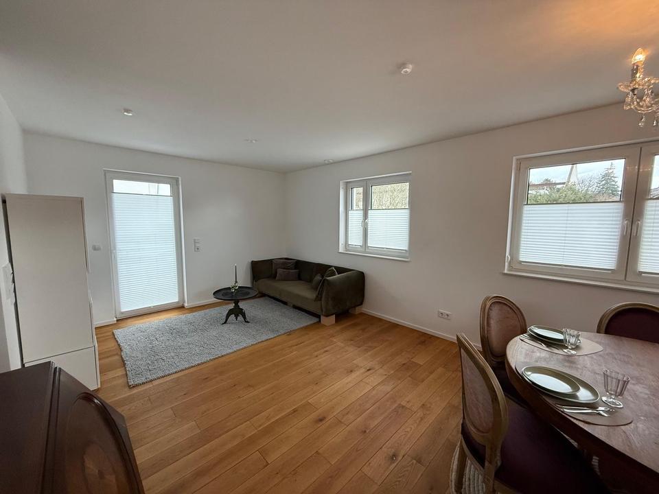 Moderne 2,5-Zimmer-Maisonette mit Balkon, Lift & Stellplatz – ruhige Lage nahe Schloss Alsbach – Bild 2