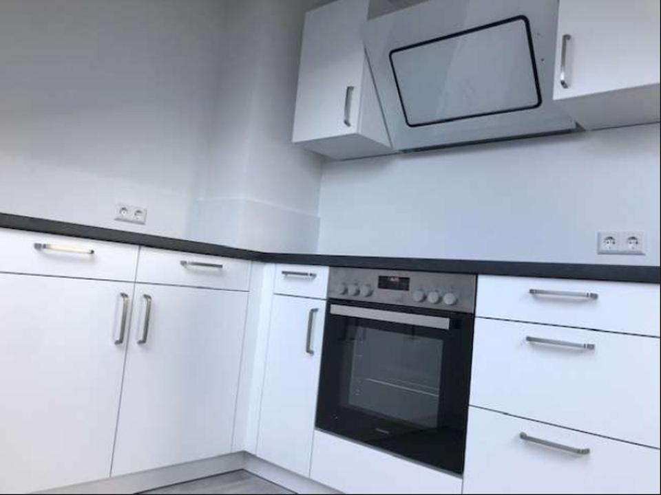 Moderne und helle 3,5-Zimmer-Wohnung | Balkon & Garage | EBK | 3 Min U-Bahn | Nähe Uni Hohenheim – Bild 5