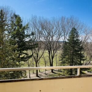 Provisionsfrei - helle 3,5-Zimmer-Wohnung 6.OG mit 2 Loggien und herrlichem Blick