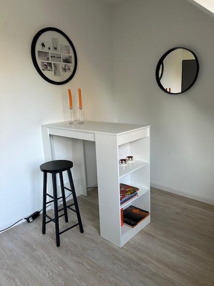 Möblierte Einliegerwohnung mit Gartennutzung und separatem Eingang sehr gute Ausstattung – Bild 23