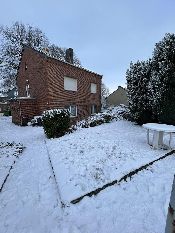 Zweifamilienhaus mit großem Grundstück in AC-Verlautenheide - Entwicklungspotenzial inklusive – Bild 3