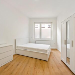 WG-Neugründung: Voll möblierte Zimmer in Köln – 2er & 3er WG | Erstbezug nach Sanierung