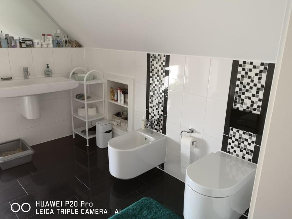 Stilvolles Einfamilienhaus nahe am Wasser und Wald – Bild 11