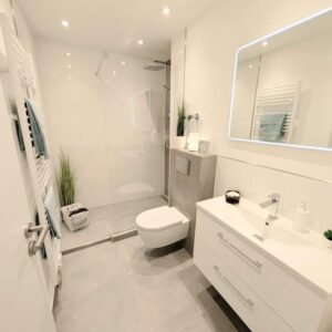 PROVISIONSFREI | 4,7 % Bruttorendite | Erstbezug nach Komplettsanierung | sofort vermietbar