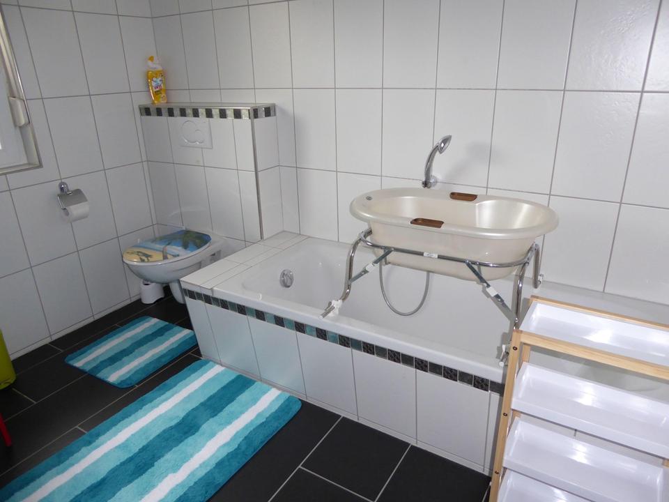 4,5 Zimmer-Haus ruhig Lage, unverbaute Sicht, barrierefrei – Bild 8