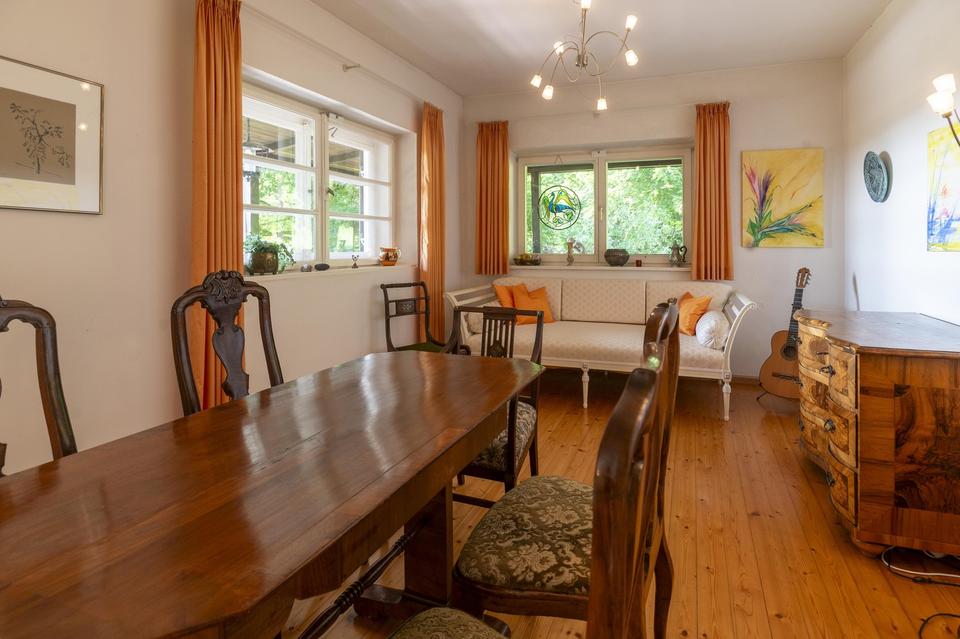 Ein Anwesen von Seltenheit – Villa, Stall & Luxuriöse Alleinlage – Bild 3