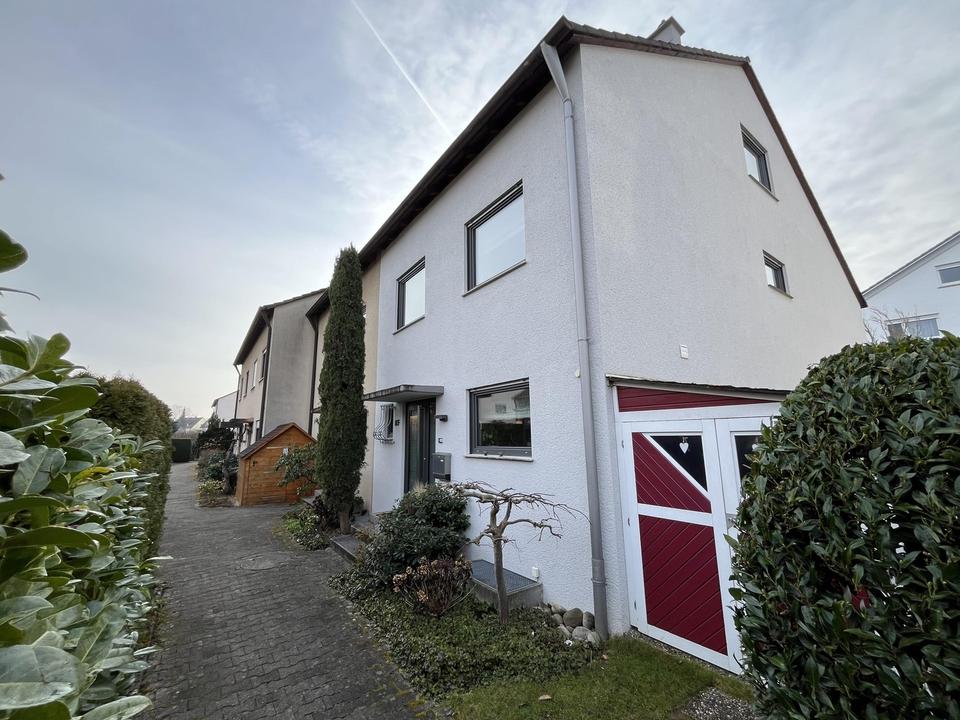 Großes, helles REH für die Familie mit modernem Grundriss und wunderschönem Garten – Bild 3