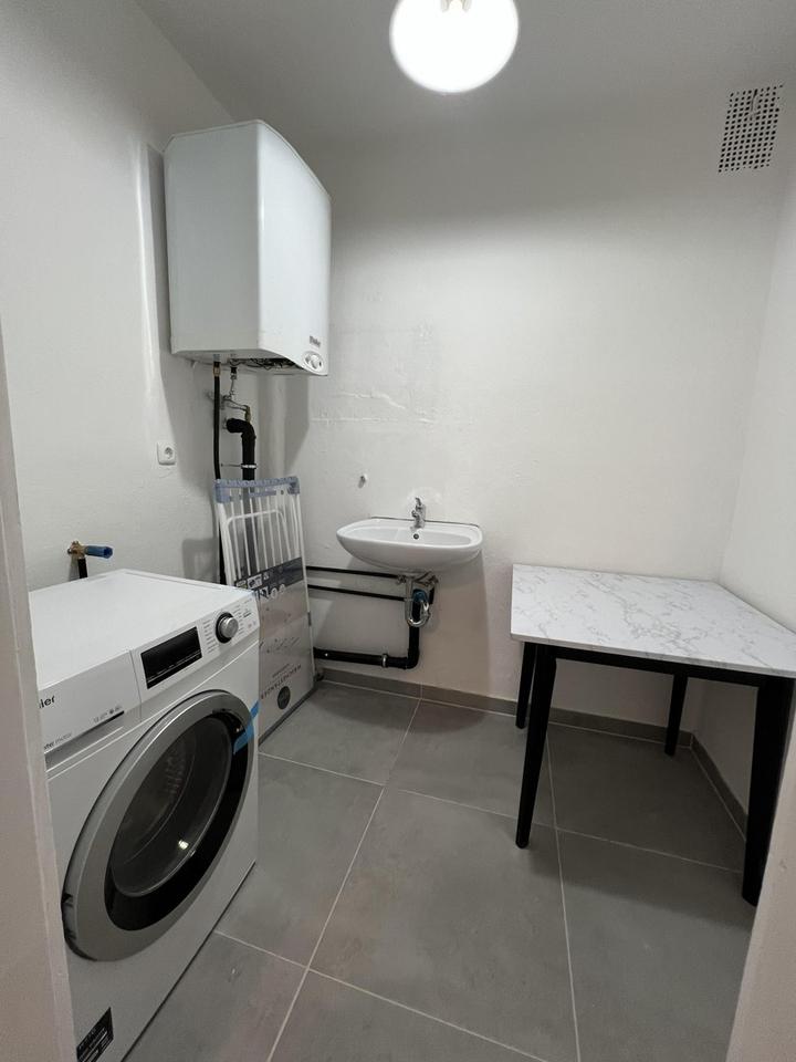 4 freie WG-Zimmer, frisch renoviert und neu möbliert in zentraler Lage am Plärrer – Bild 8