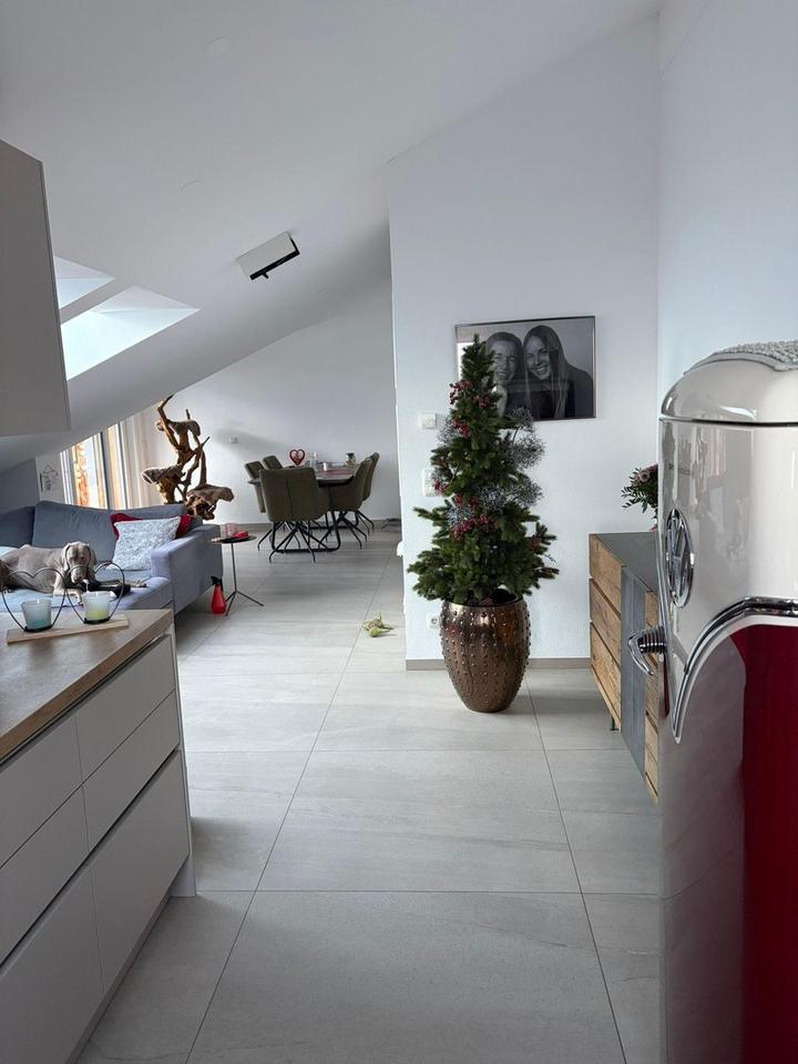 Dachgeschosswohnung in Premiumlage mit Panoramablick – Bild 14