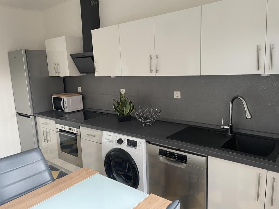 Starting a new job in or around Essen? Fully furnished period apartment in a prime central location – Bild 20