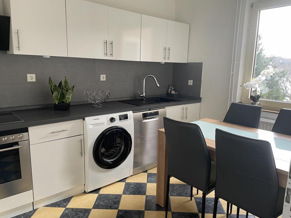 Starting a new job in or around Essen? Fully furnished period apartment in a prime central location – Bild 22