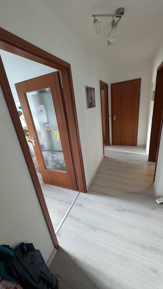 3ZKB schön geschnitten mit Hobbyraum, Terrasse und Gartenmitbenutzung in ausgezeichneter Lage – Bild 7