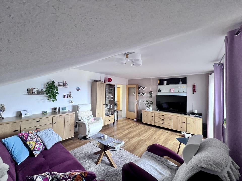 Idyllisch gelegene 5 Zimmer Wohnung – Bild 12