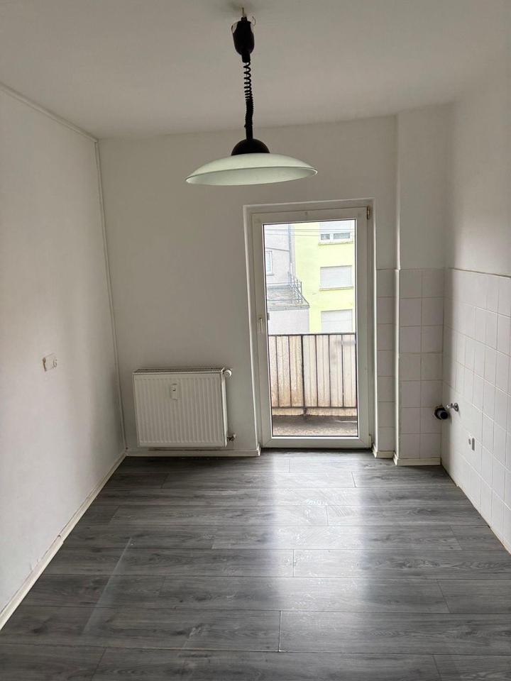 3 ZKBB plus Balkon renoviert zentral Pirmasens – Bild 4