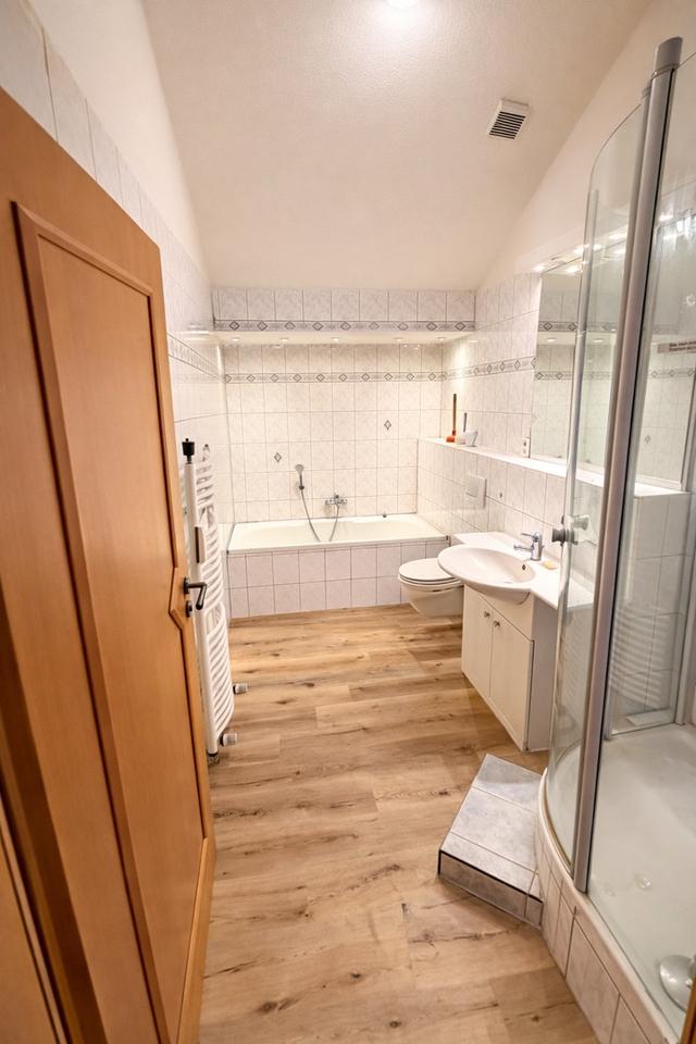 Stilvolle Loft-Dachgeschosswohnung mit großer Dachterrasse und Weitblick über Erlangen – Bild 7