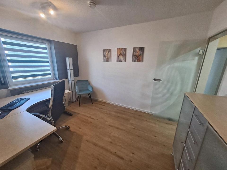 Charmante 4-Zimmer-Wohnung mit separater Wohnküche und zwei Bädern in Rosenheim zu verkaufen – Bild 21