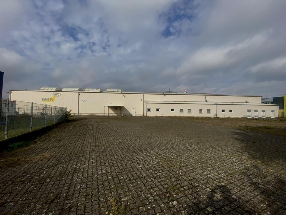 Gewerbehalle mit hervorragender Verkehrsanbindung! – Bild 2