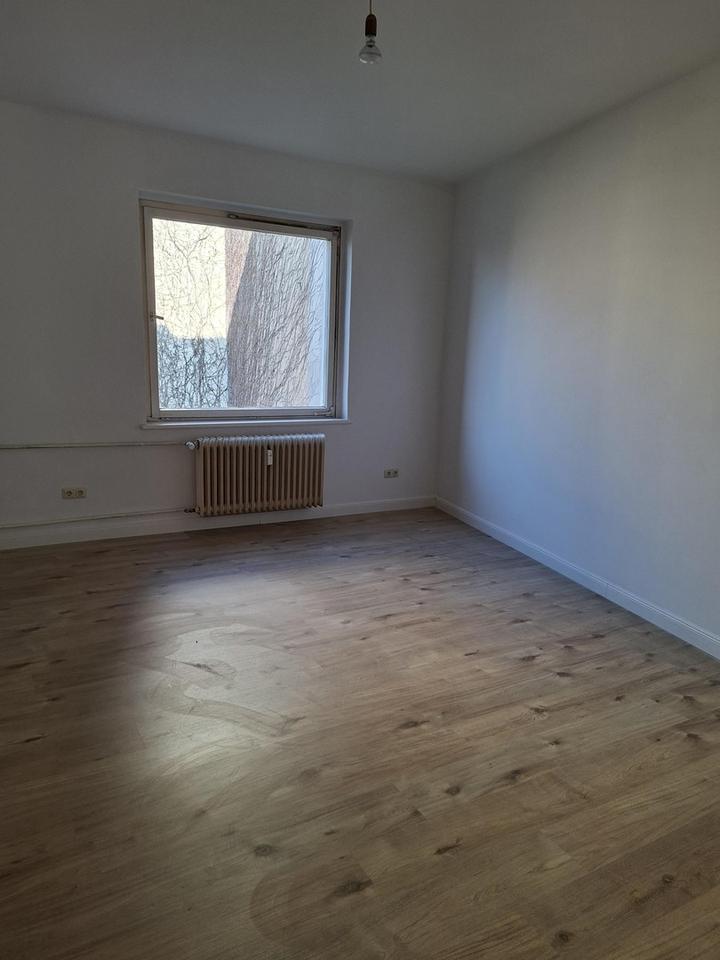 Toplage. Sehr schöne zwei Zimmer Wohnung in Tempelhof/ Kreuzberg mit großem Südbalkon – Bild 9