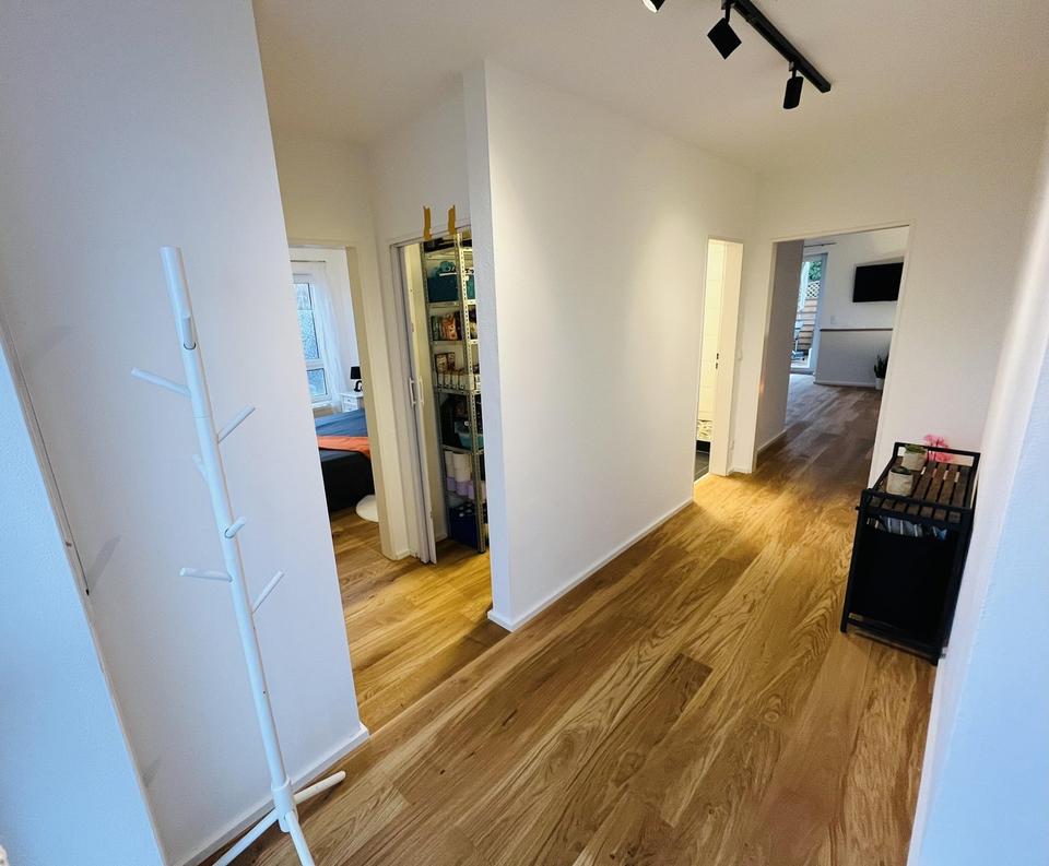 105 m² Wohn-/Nutzfläche – Gartenwohnung mit Sauna, 40 m² Hobbyraum & TG – Bild 4