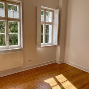 Maisonette-Wohnung mit Altbaucharme & privater Terrasse