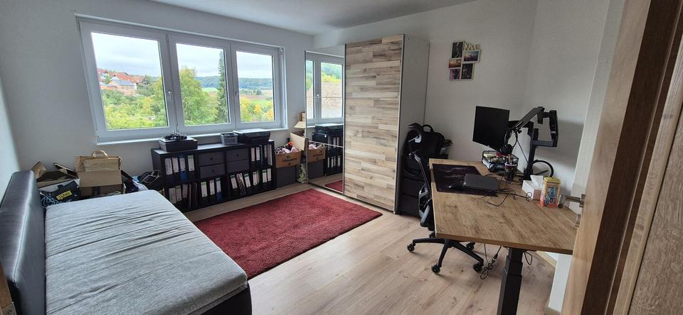 Großzügiges Einfamilienhaus in Massivbauweise mit großem Garten und PV-Anlage - Preis VB – Bild 8